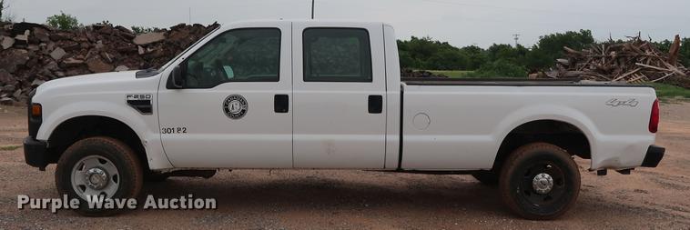 image for item DG3481 2008 Ford F250 Super Duty XL Crew Cab pickup truck