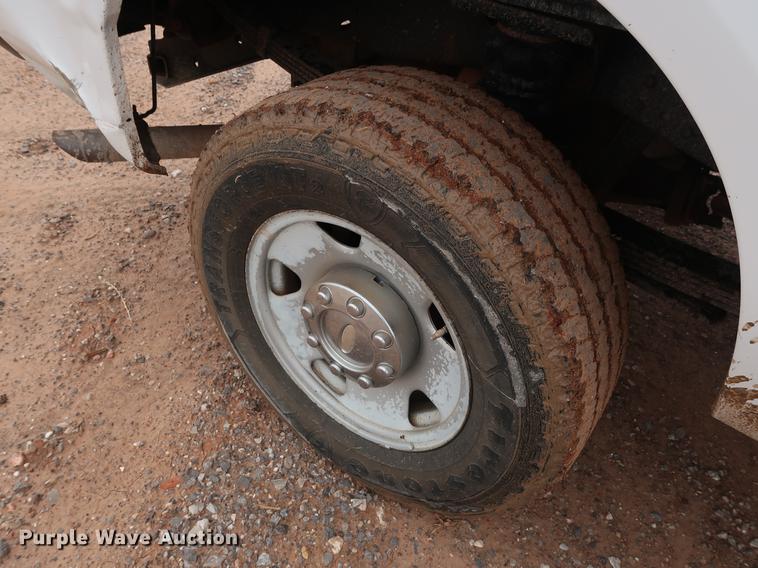 image for item DG3481 2008 Ford F250 Super Duty XL Crew Cab pickup truck