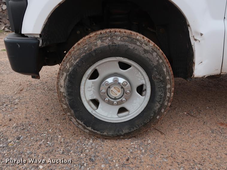 image for item DG3481 2008 Ford F250 Super Duty XL Crew Cab pickup truck