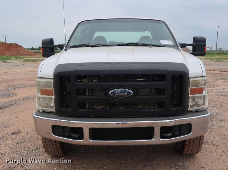 image for item DG3482 2008 Ford F250 Super Duty XL Crew Cab pickup truck