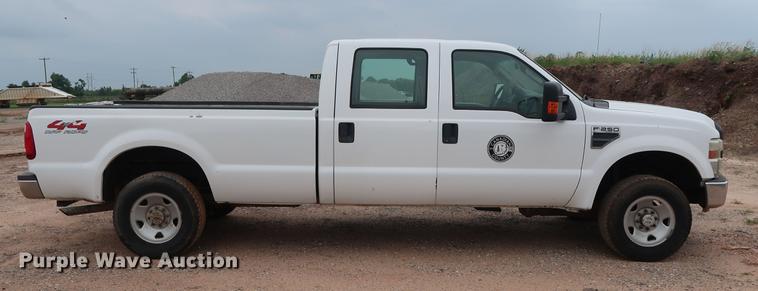 image for item DG3482 2008 Ford F250 Super Duty XL Crew Cab pickup truck