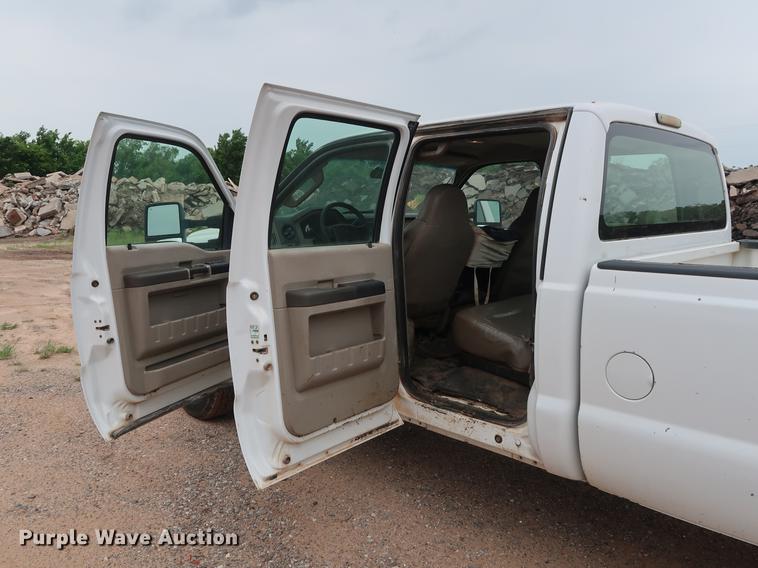 image for item DG3482 2008 Ford F250 Super Duty XL Crew Cab pickup truck