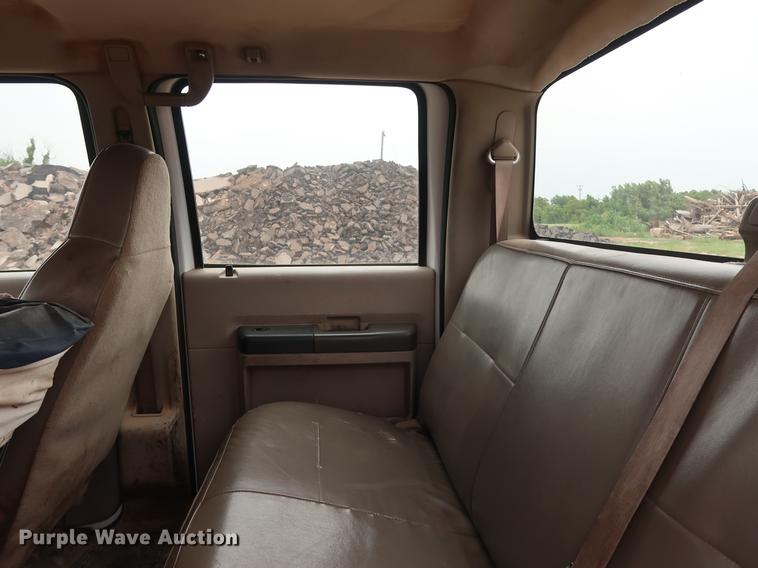 image for item DG3482 2008 Ford F250 Super Duty XL Crew Cab pickup truck