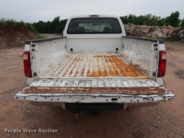 image for item DG3482 2008 Ford F250 Super Duty XL Crew Cab pickup truck