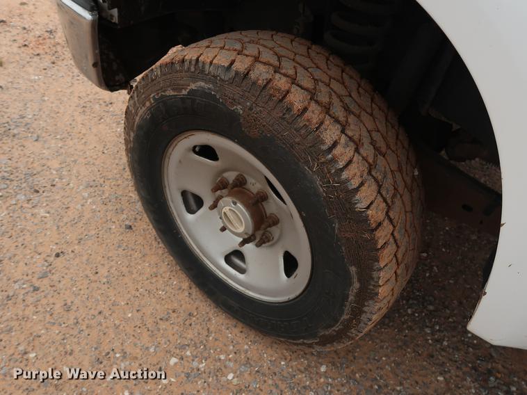 image for item DG3482 2008 Ford F250 Super Duty XL Crew Cab pickup truck