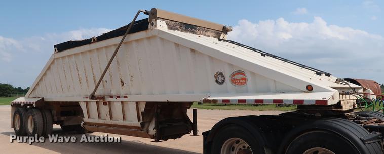 image for item DG3483 2009 CTS BDT-40 bottom dump trailer