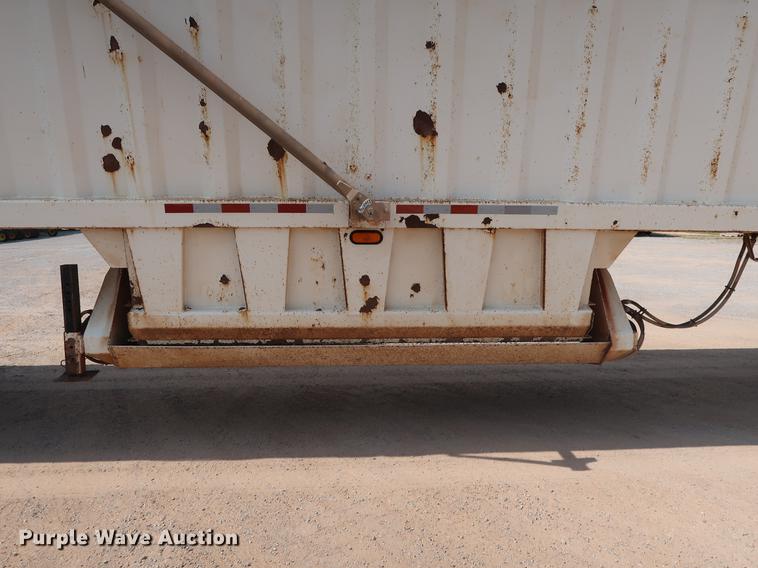 image for item DG3483 2009 CTS BDT-40 bottom dump trailer