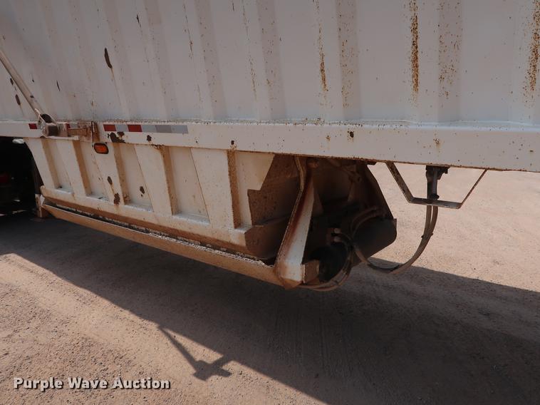 image for item DG3483 2009 CTS BDT-40 bottom dump trailer