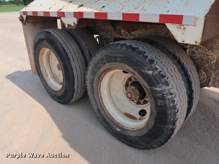 image for item DG3483 2009 CTS BDT-40 bottom dump trailer