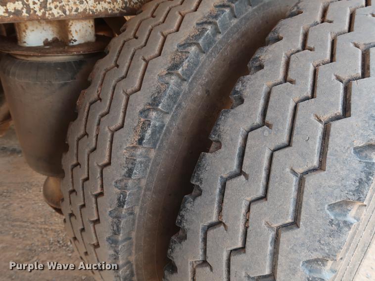 image for item DG3483 2009 CTS BDT-40 bottom dump trailer