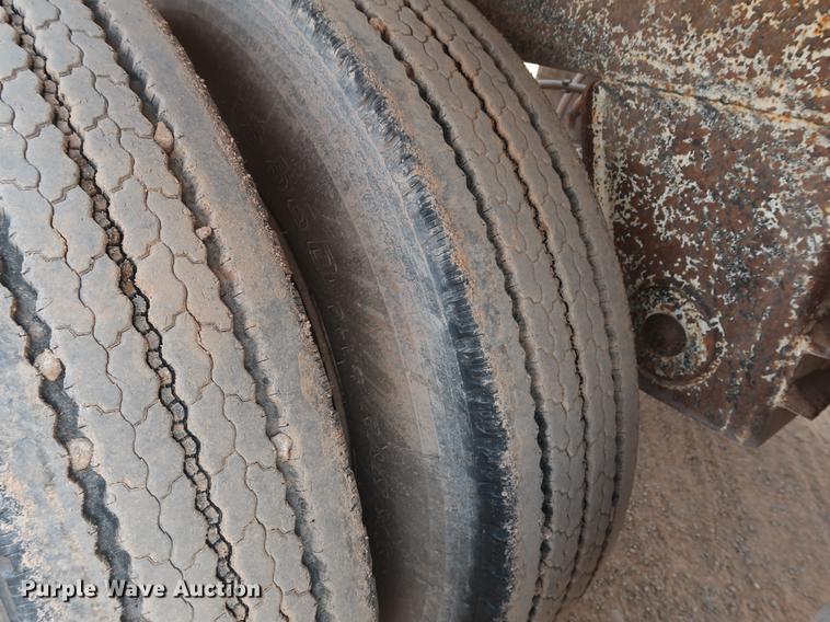 image for item DG3483 2009 CTS BDT-40 bottom dump trailer