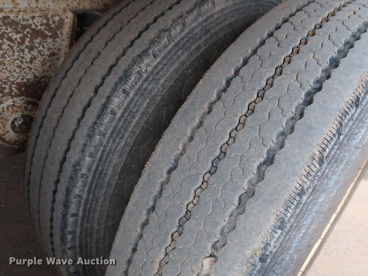 image for item DG3483 2009 CTS BDT-40 bottom dump trailer