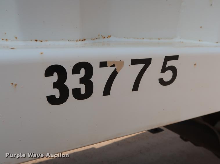 image for item DG3483 2009 CTS BDT-40 bottom dump trailer