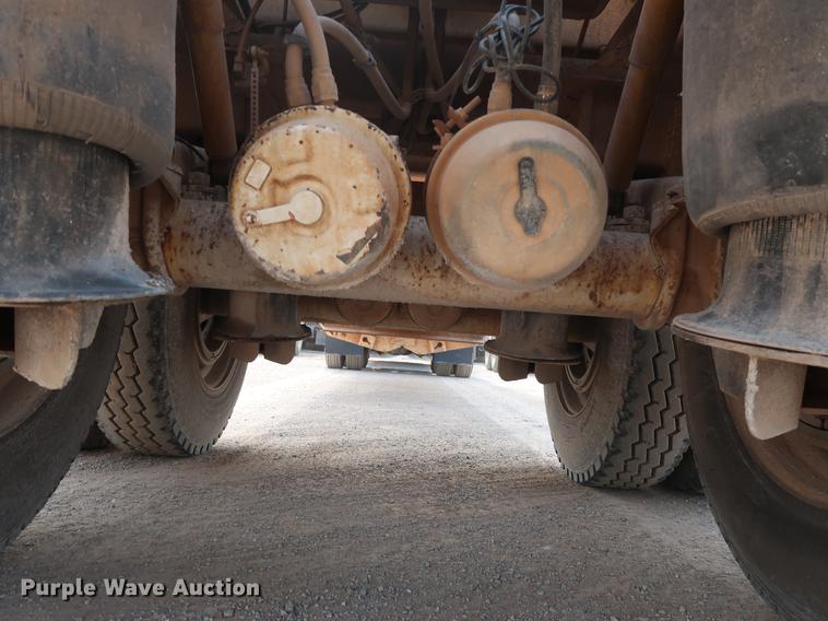 image for item DG3483 2009 CTS BDT-40 bottom dump trailer