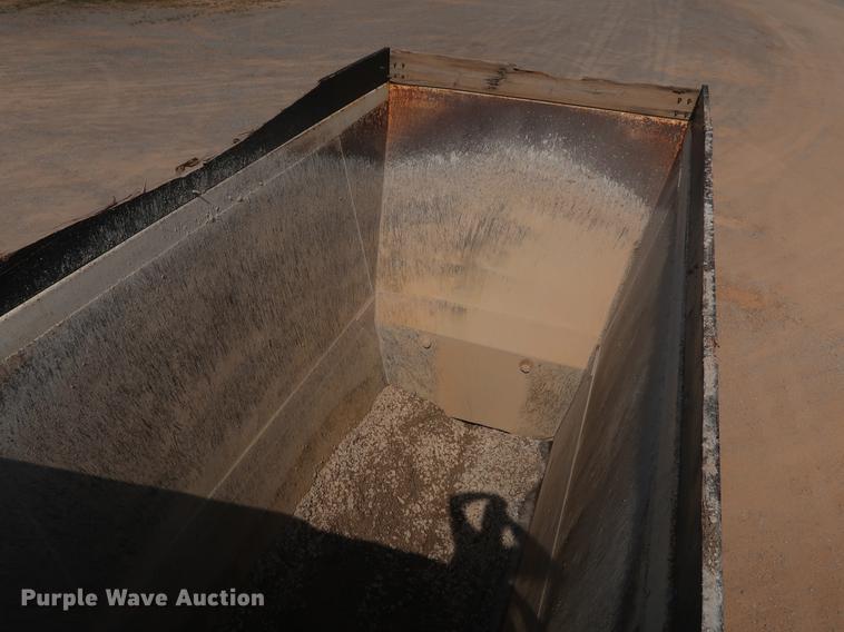image for item DG3483 2009 CTS BDT-40 bottom dump trailer