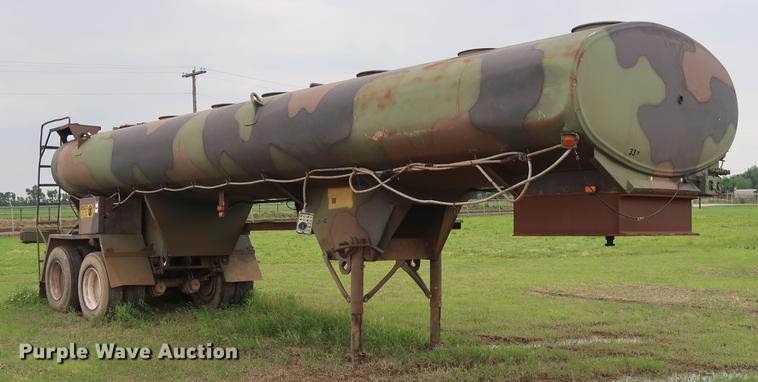 image for item DG3484 1990 Etnyre 60PRS tank trailer