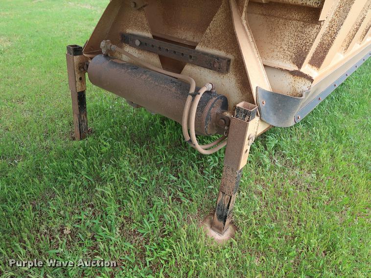 image for item DG3485 2014 CTS BDT-40 bottom dump trailer