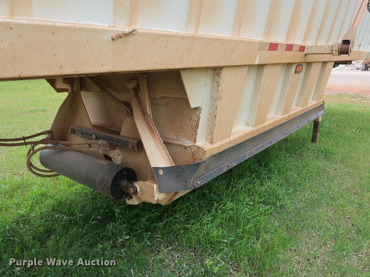 image for item DG3485 2014 CTS BDT-40 bottom dump trailer