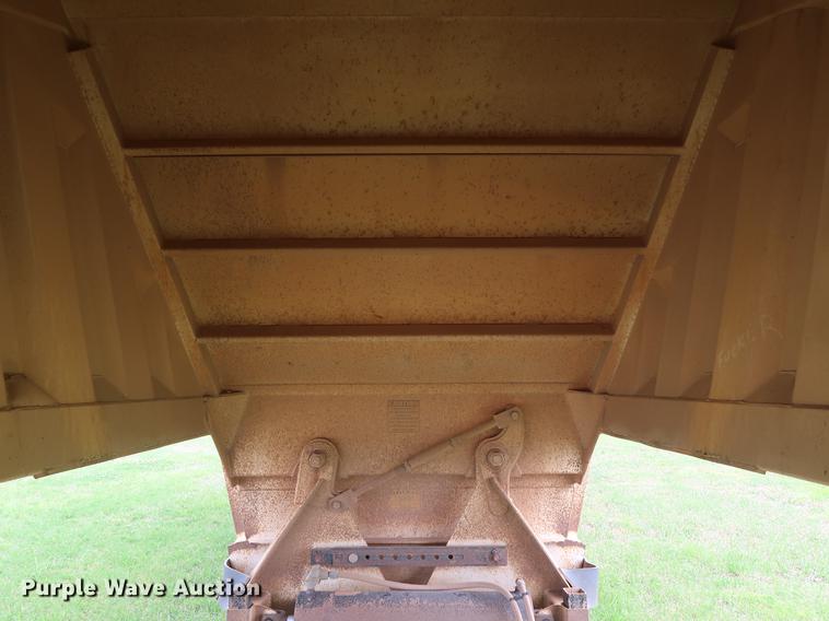 image for item DG3485 2014 CTS BDT-40 bottom dump trailer