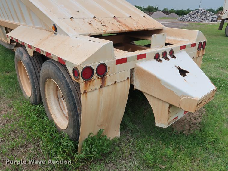 image for item DG3485 2014 CTS BDT-40 bottom dump trailer