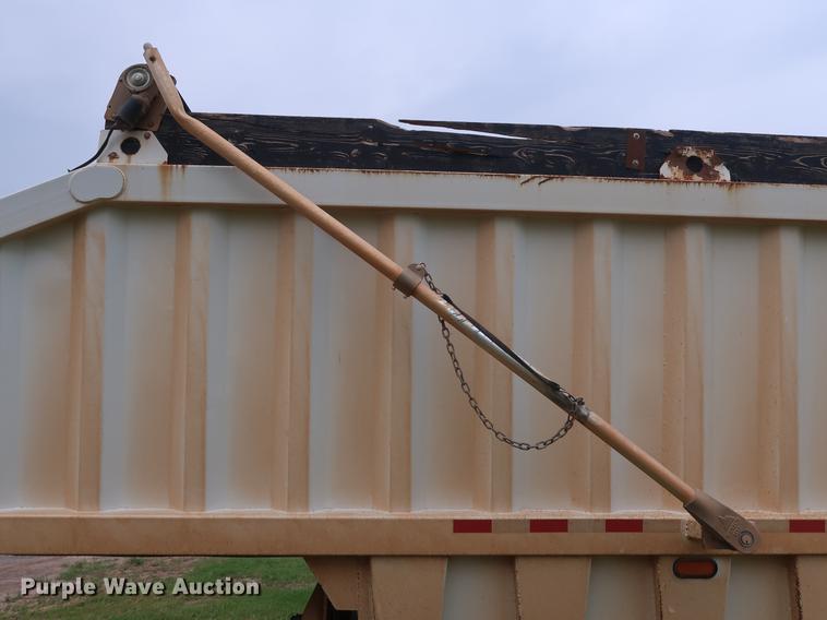 image for item DG3485 2014 CTS BDT-40 bottom dump trailer