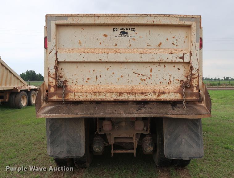 image for item DG3486 2007 Mack CHN613 dump truck