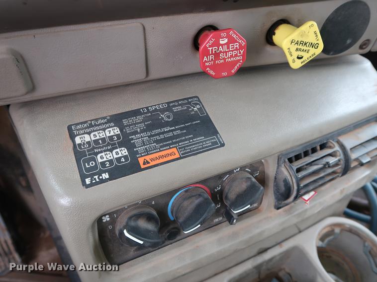 image for item DG3486 2007 Mack CHN613 dump truck