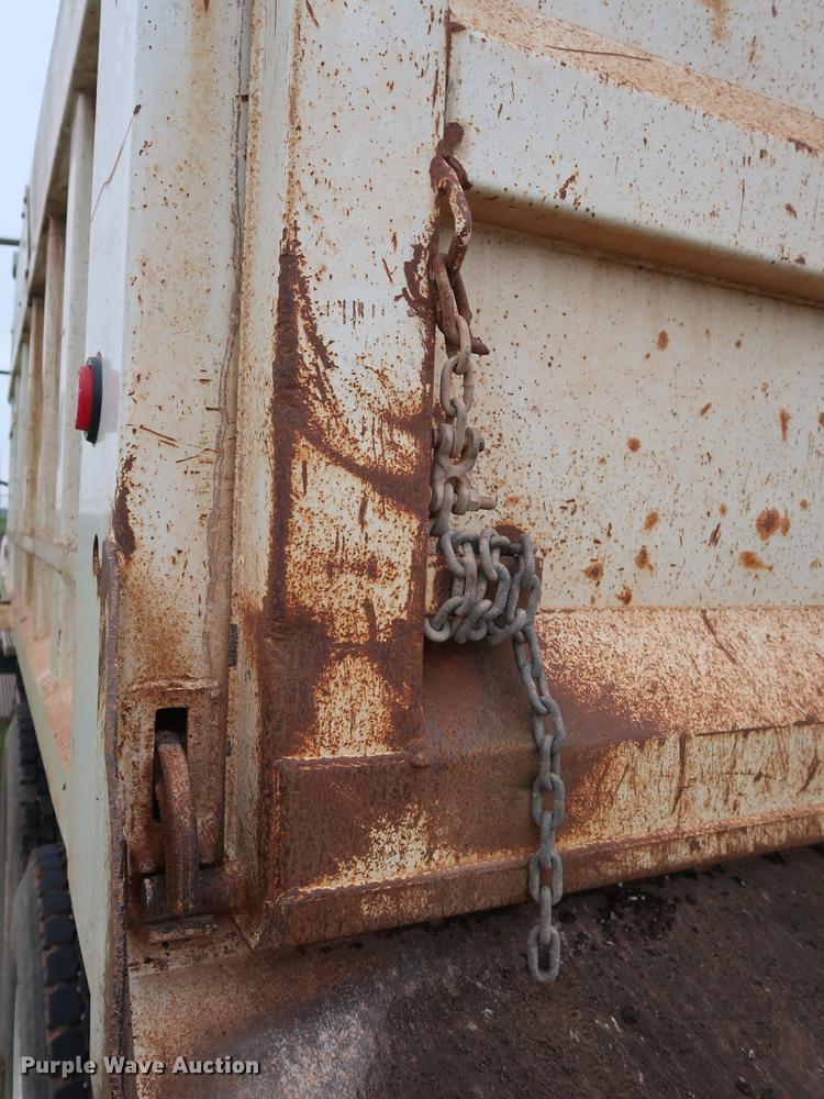 image for item DG3486 2007 Mack CHN613 dump truck