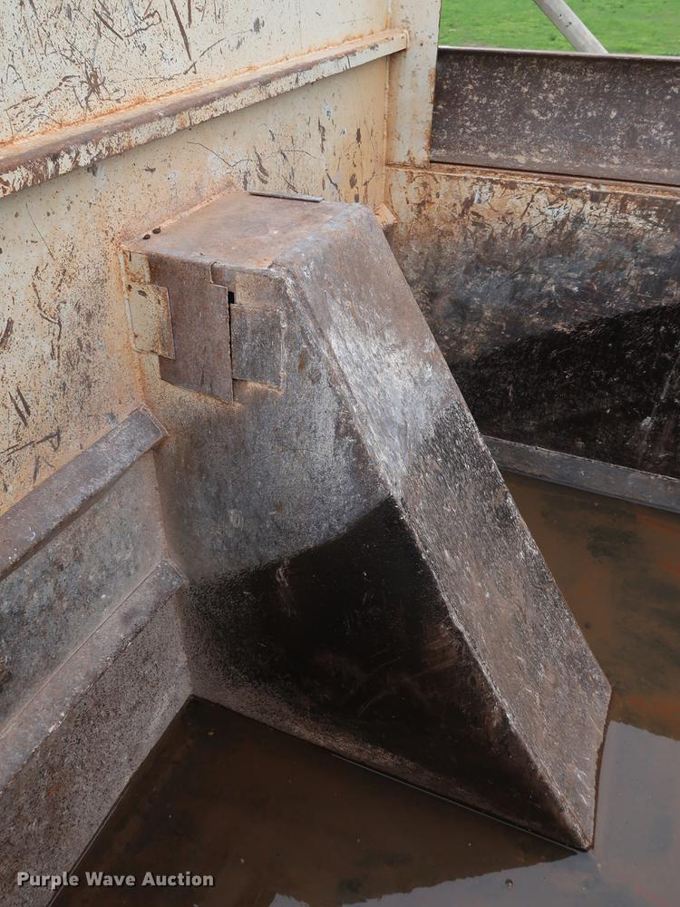 image for item DG3486 2007 Mack CHN613 dump truck