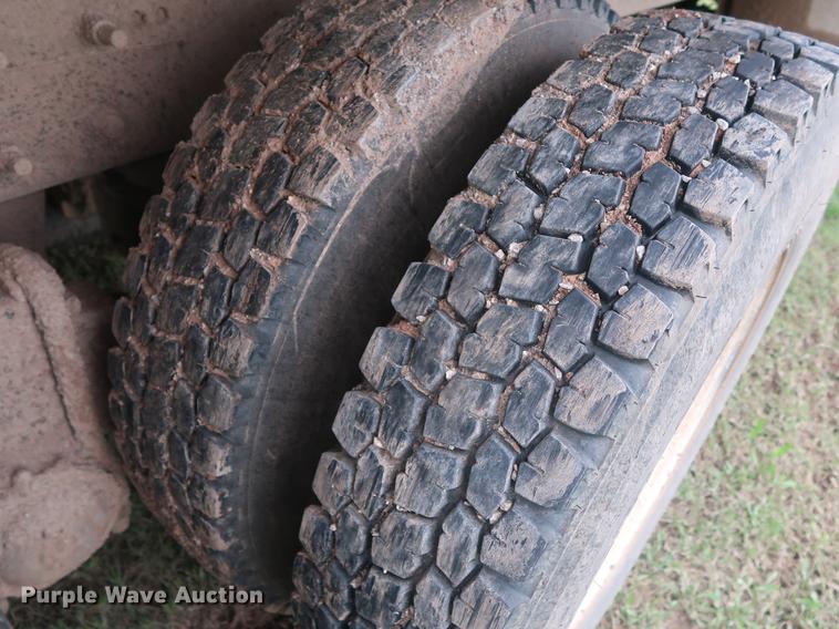 image for item DG3486 2007 Mack CHN613 dump truck