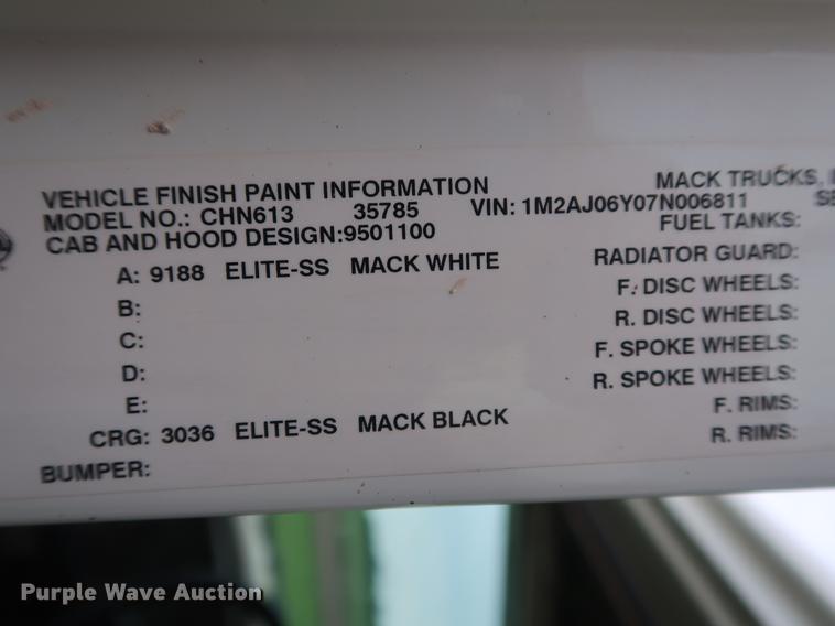 image for item DG3486 2007 Mack CHN613 dump truck