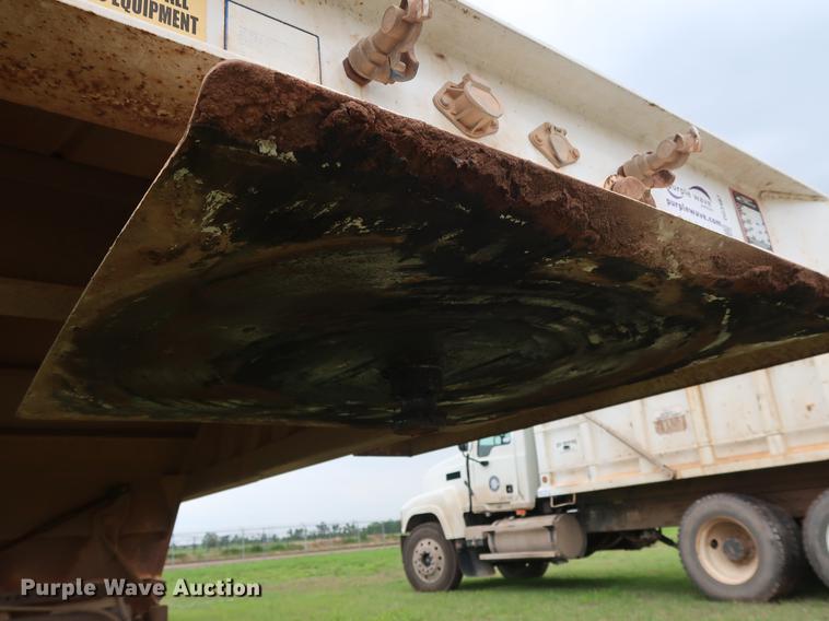 image for item DG3487 2009 CTS BDT-40 bottom dump trailer