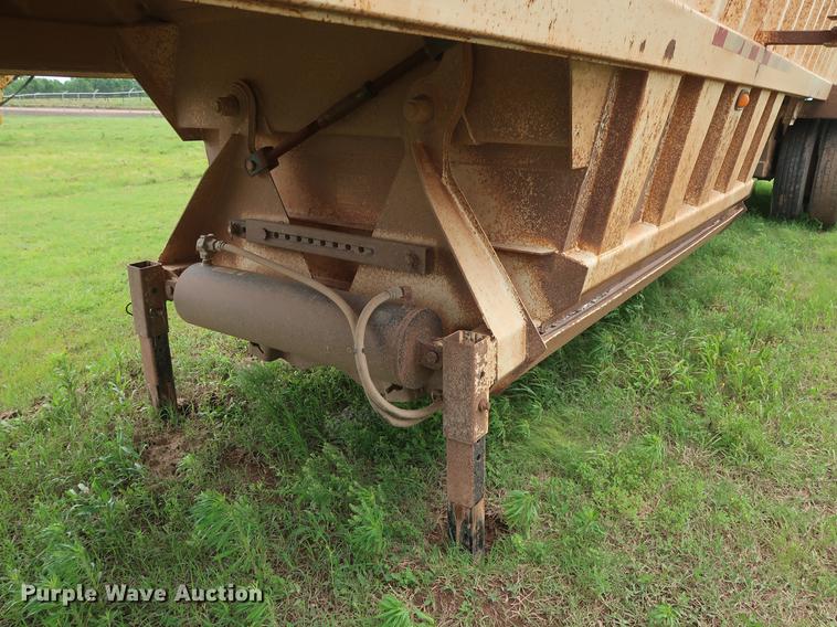 image for item DG3487 2009 CTS BDT-40 bottom dump trailer