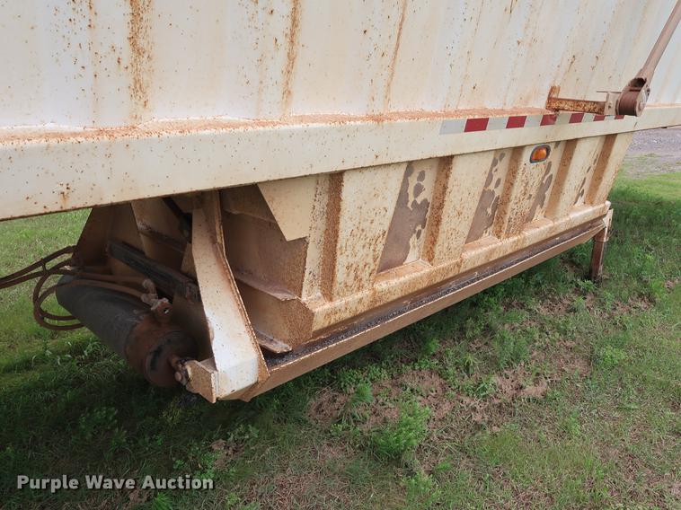 image for item DG3487 2009 CTS BDT-40 bottom dump trailer