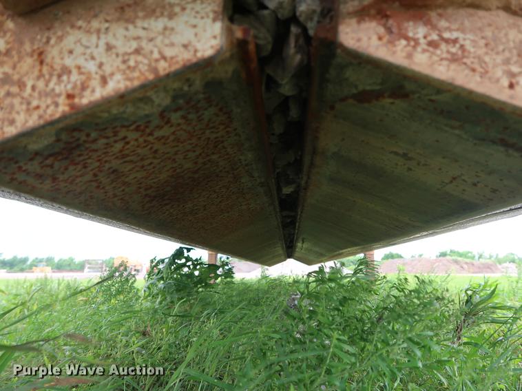 image for item DG3487 2009 CTS BDT-40 bottom dump trailer