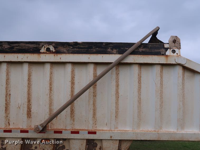 image for item DG3487 2009 CTS BDT-40 bottom dump trailer