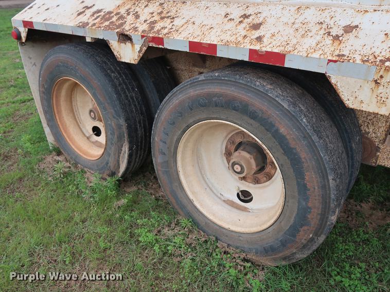 image for item DG3487 2009 CTS BDT-40 bottom dump trailer