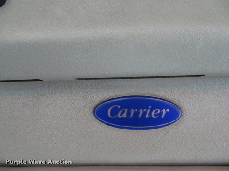 image for item DG3973 2003 Ford Econoline E450 Super Duty shuttle bus