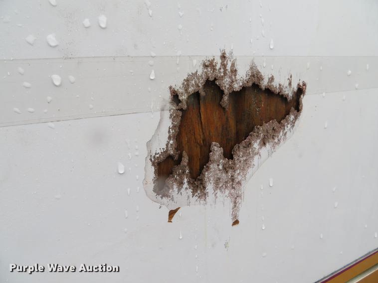 image for item DG3973 2003 Ford Econoline E450 Super Duty shuttle bus