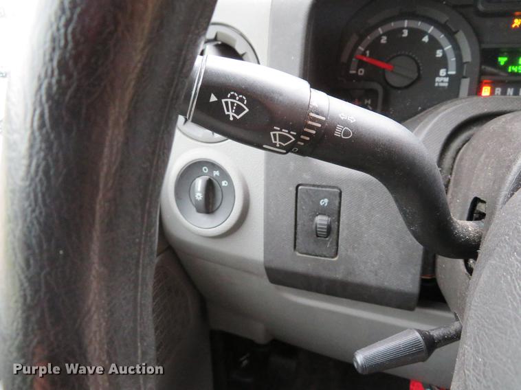 image for item DG3974 2010 Ford Econoline E450 Super Duty shuttle bus