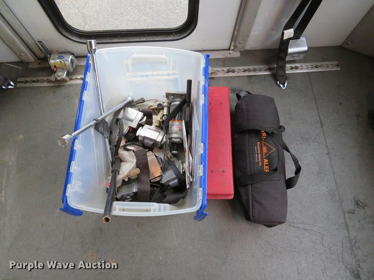 image for item DG3974 2010 Ford Econoline E450 Super Duty shuttle bus