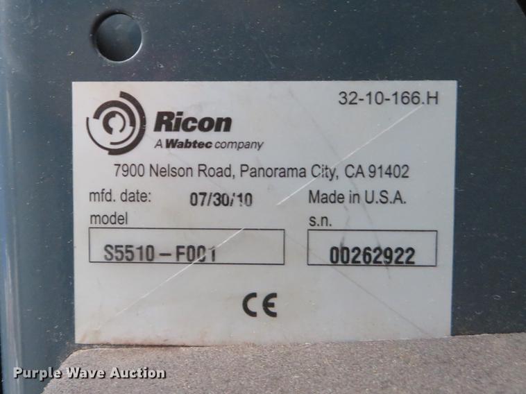 image for item DG3974 2010 Ford Econoline E450 Super Duty shuttle bus