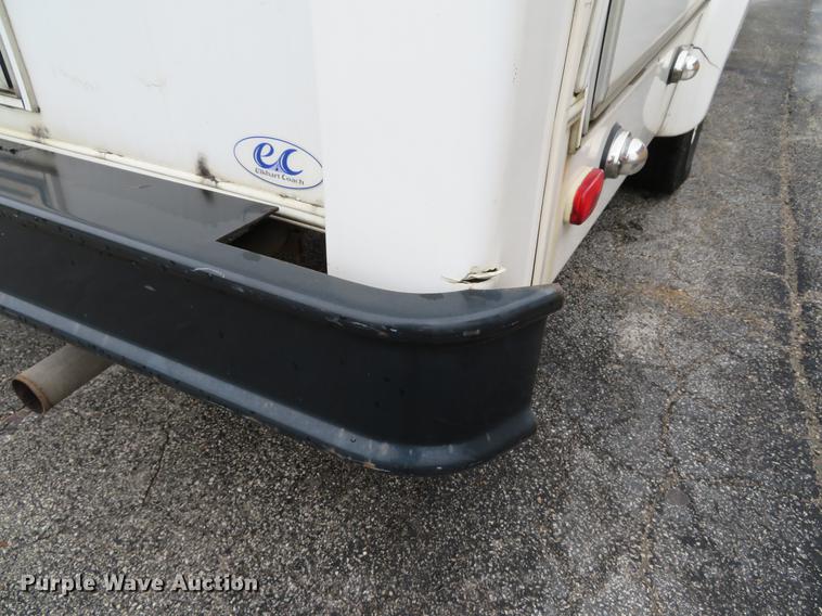 image for item DG3974 2010 Ford Econoline E450 Super Duty shuttle bus