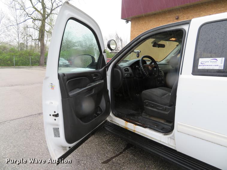 image for item DG3976 2011 Chevrolet Tahoe Police SUV