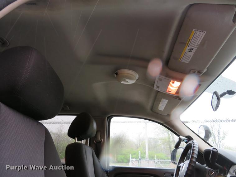 image for item DG3976 2011 Chevrolet Tahoe Police SUV