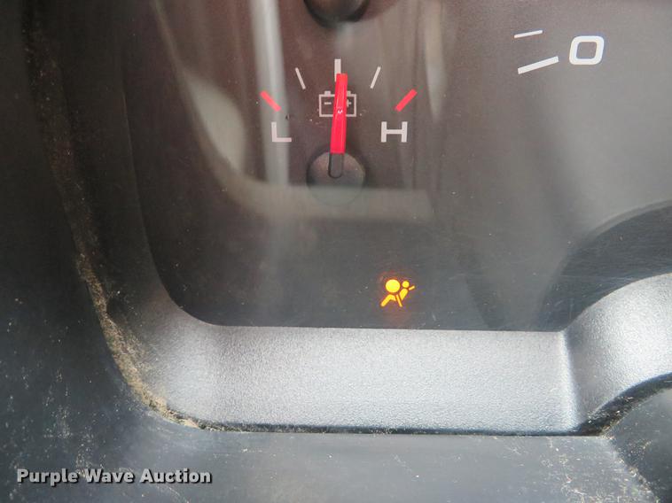 image for item DG3977 2005 Ford F150 XL pickup truck