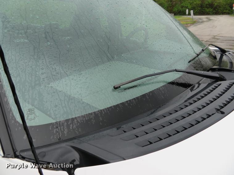 image for item DG3977 2005 Ford F150 XL pickup truck