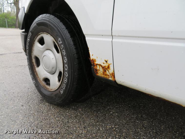 image for item DG3977 2005 Ford F150 XL pickup truck