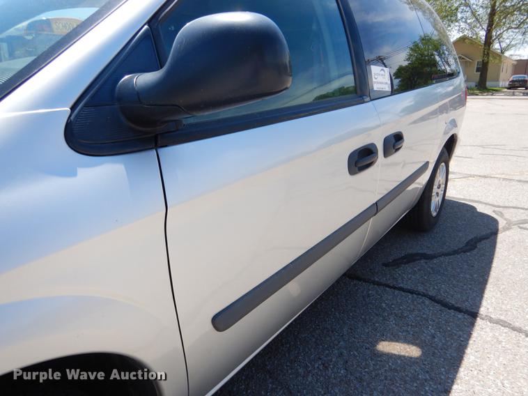 image for item DG5792 2007 Dodge Grand Caravan van