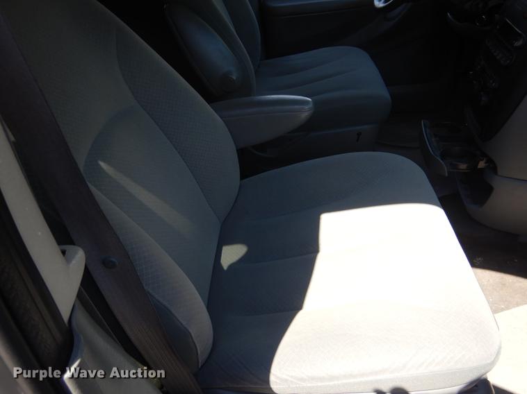 image for item DG5792 2007 Dodge Grand Caravan van